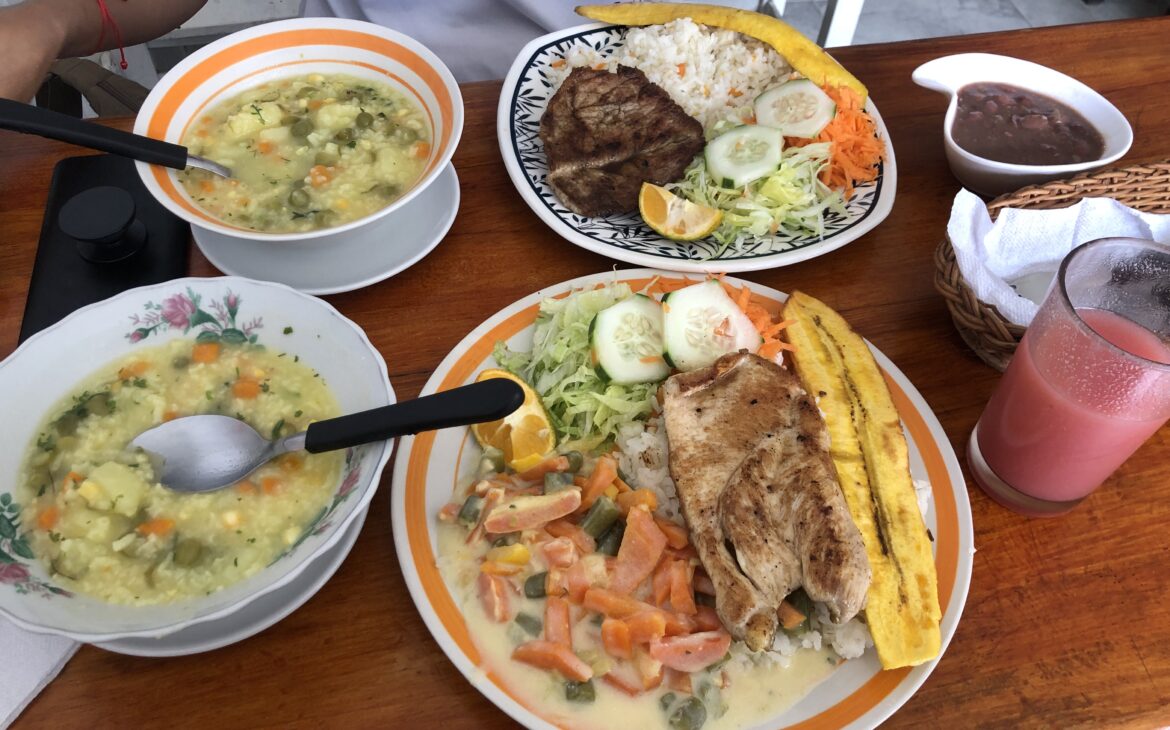 Traditional Colombian meal in Salento. 